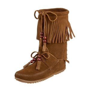 Minnetonka fringe boots size 6